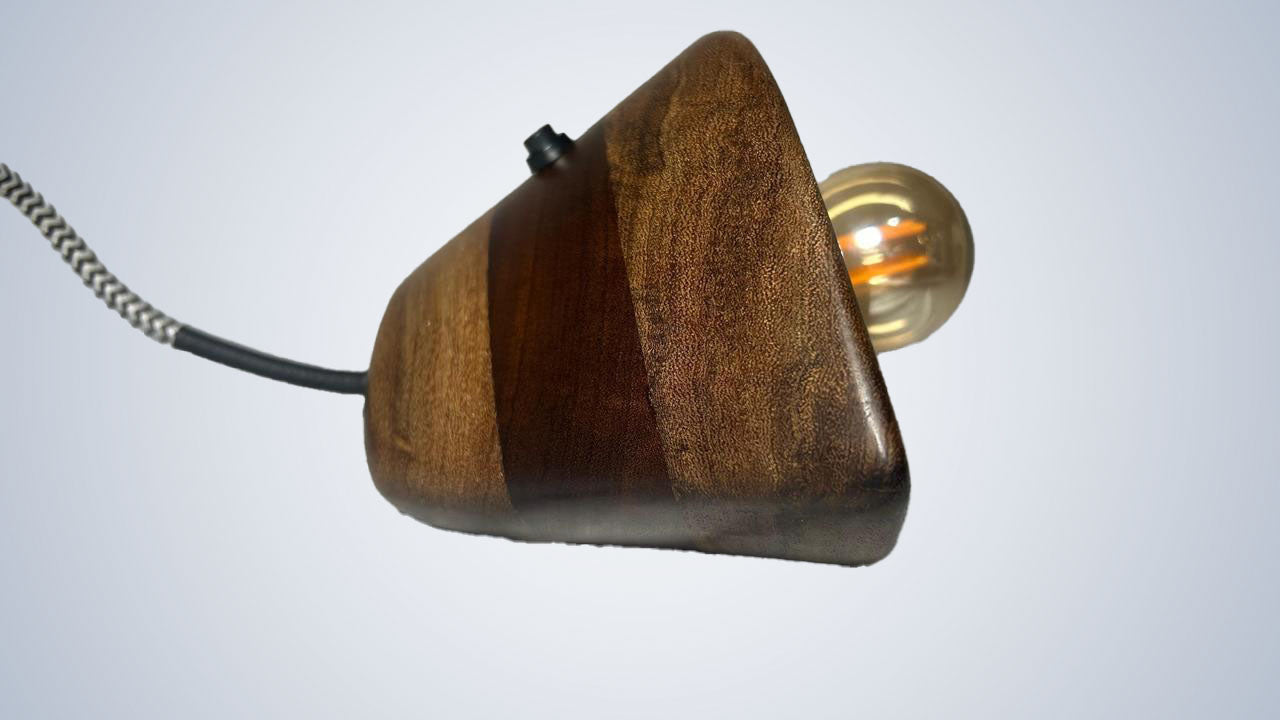 Mini Luminária "Luz dos Olhos" em Catuaba/Imbuia