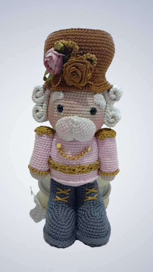 Soldado Quebra-Nozes em Amigurumi